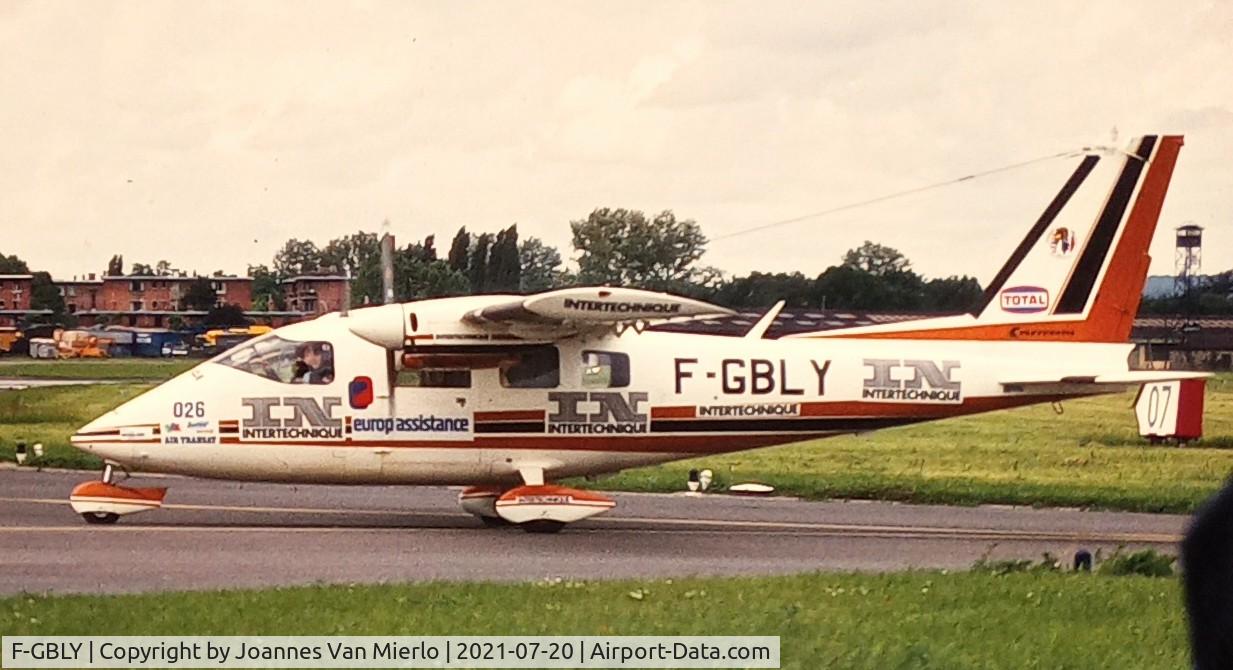 F-GBLY, Partenavia P-68B C/N 155, Le Bourget