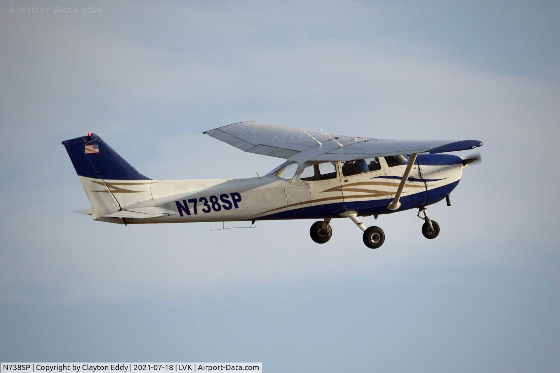 N738SP, 1977 Cessna 172N C/N 17270203, Livermore Airport California 2021.