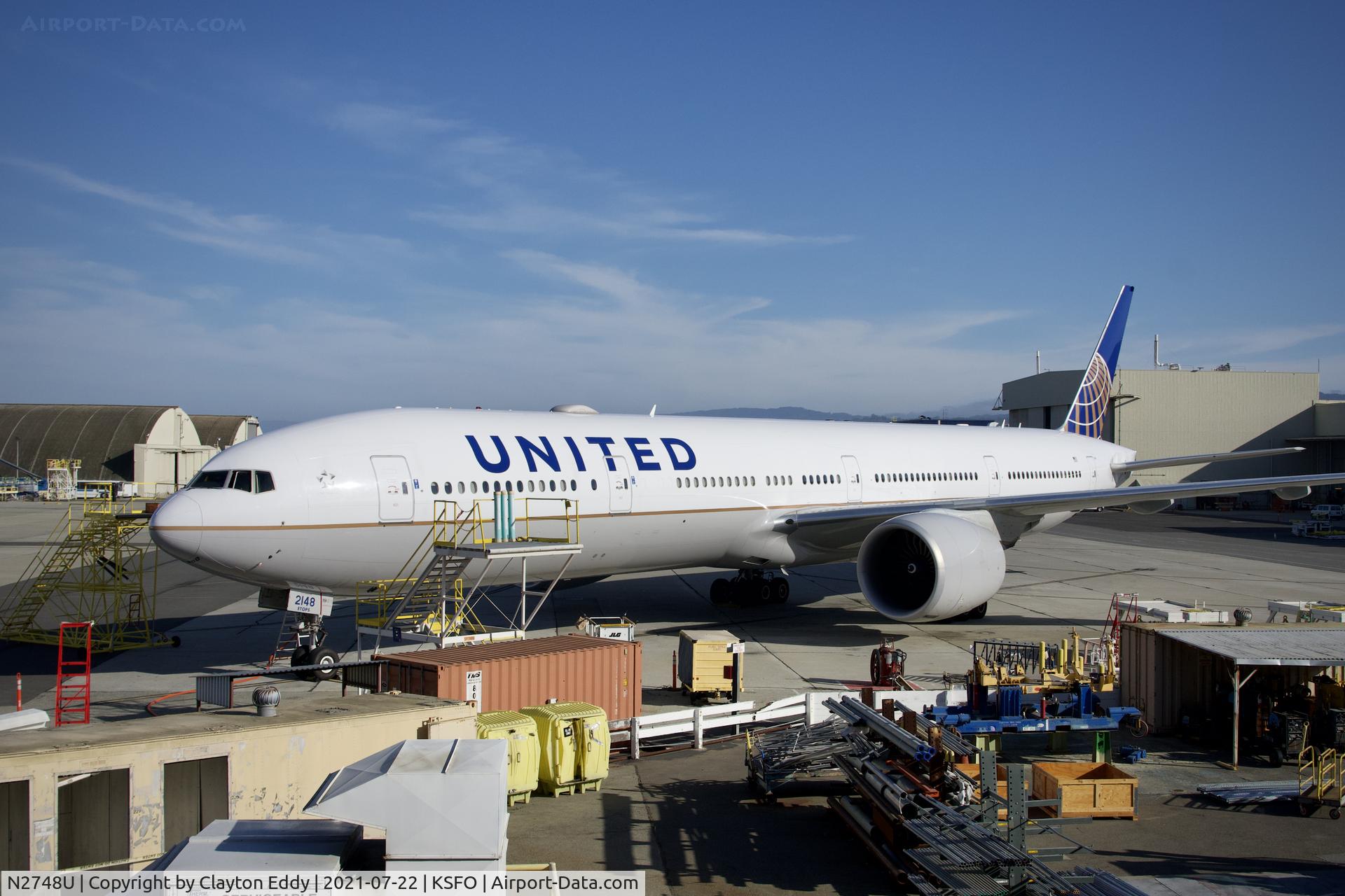 N2748U, 2018 Boeing 777-300/ER C/N 64994, SFO 2021.