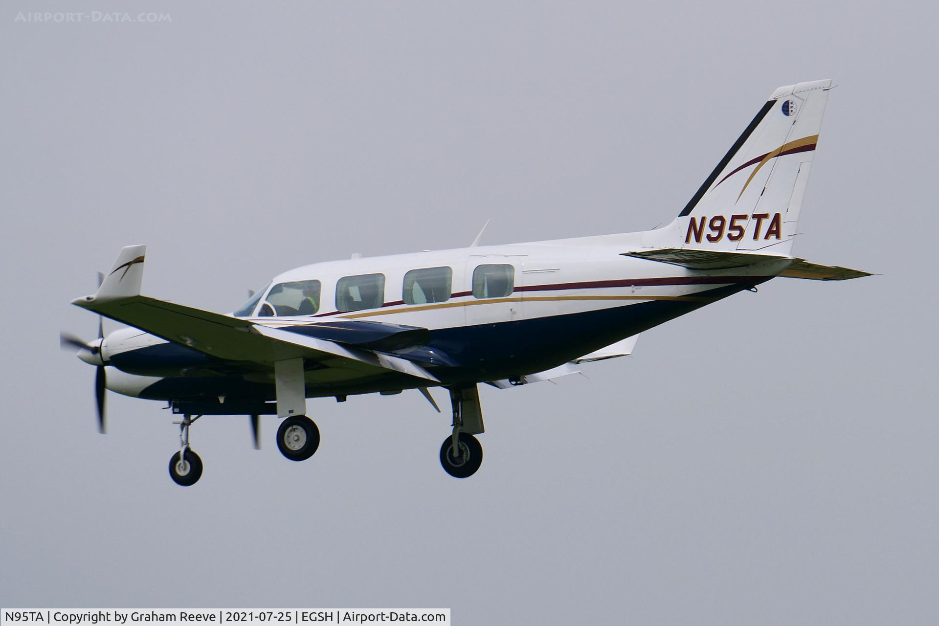 N95TA, 1973 Piper PA-31-310 Navajo C/N 31-7300971, Landing at Norwich.