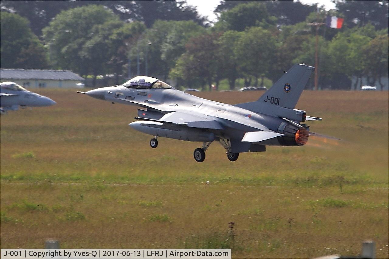 J-001, Fokker F-16AM Fighting Falcon C/N 6D-157, Fokker F-16AM Fighting Falcon, Take off rwy 08, Landivisiau Naval Air Base (LFRJ) Tiger Meet 2017