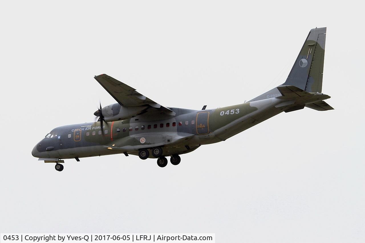 0453, 2010 CASA C-295M C/N 069, CASA C-295M, On final rwy 26, Landivisiau Naval Air Base (LFRJ) Tiger Meet 2017
