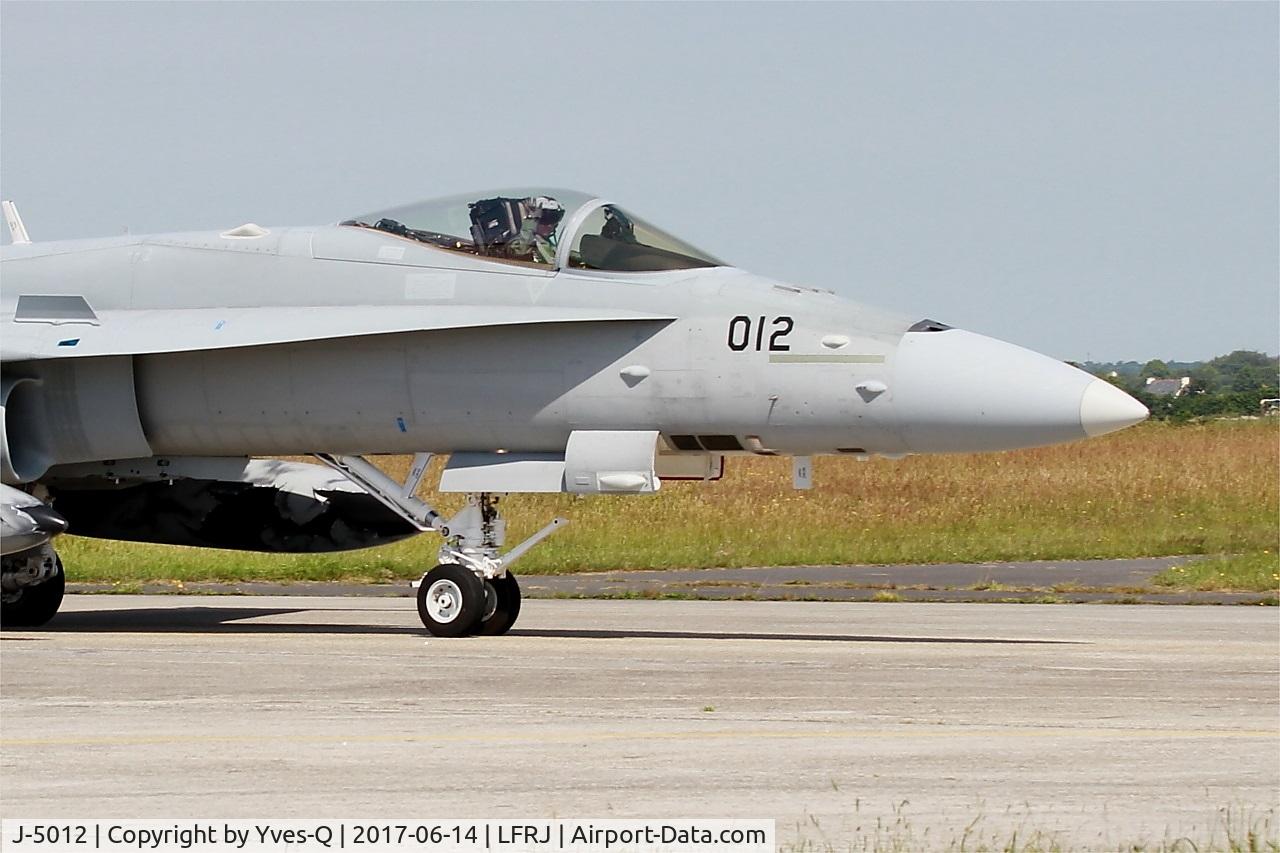 J-5012, McDonnell Douglas F/A-18C Hornet C/N 1352/SFC012, Douglas FA-18C Hornet, Taxiing to flight line, Landivisiau Naval Air Base (LFRJ) Tiger Meet 2017