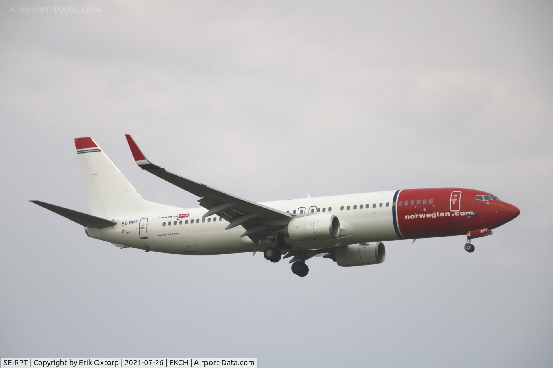 SE-RPT, 2015 Boeing 737-8JP C/N 42070, SE-RPT landing rw 04L