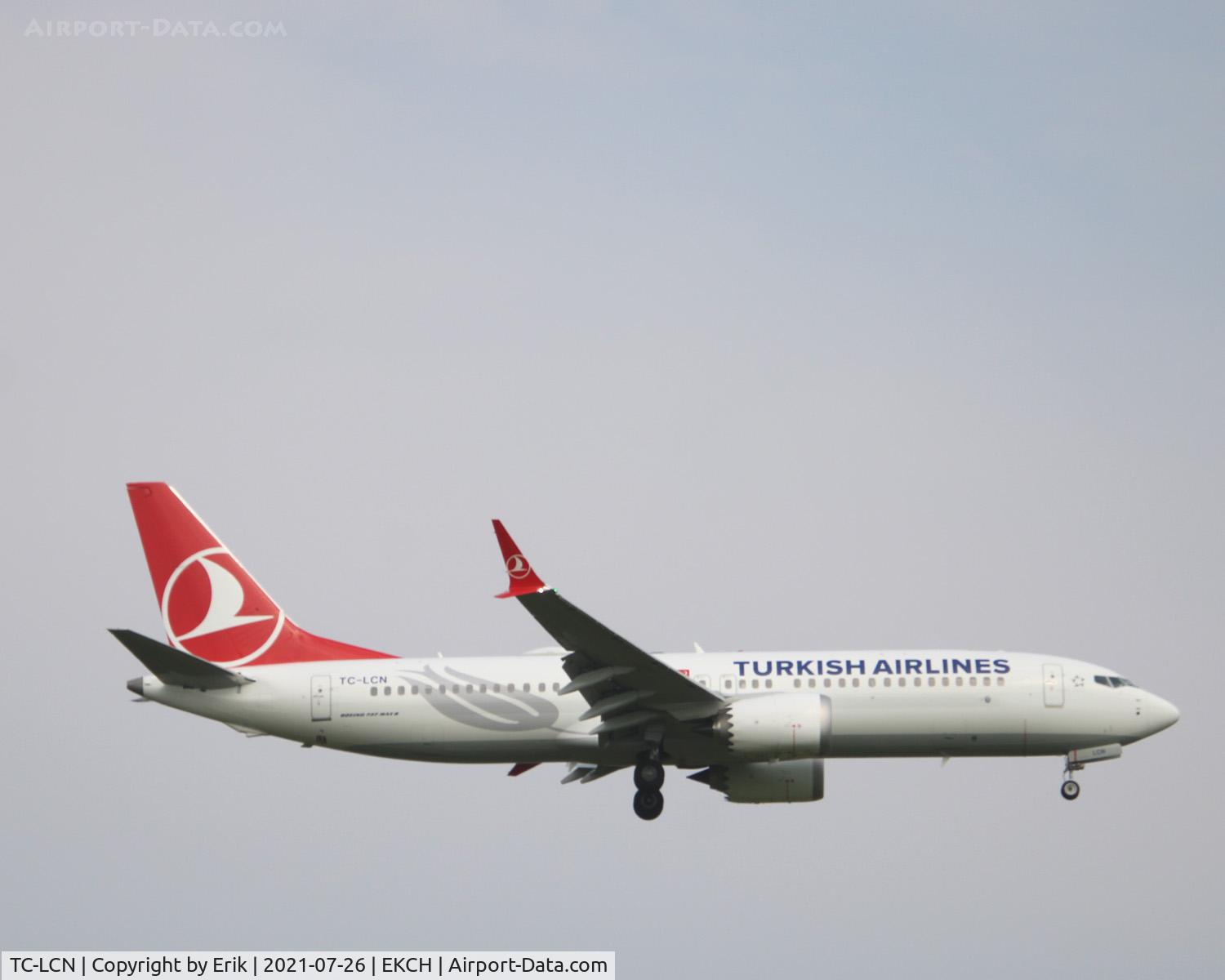 TC-LCN, 2019 Boeing 737-8 MAX C/N 60056, TC-LCN landing rw 04L