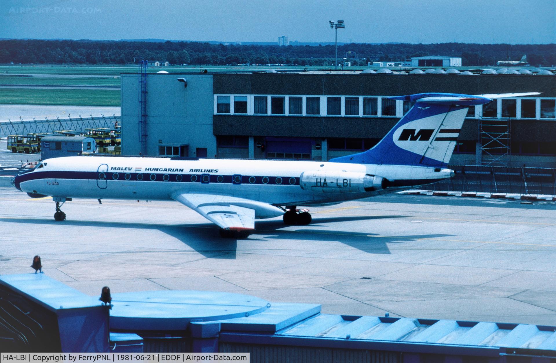 HA-LBI, 1971 Tupolev Tu-134A-3 C/N 1351301, Malev Tu134 taxiing