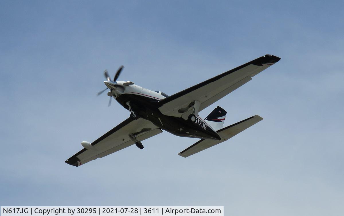 N617JG, 2017 Piper M600 (PA-46-600TP) C/N 4698042, Climbing out