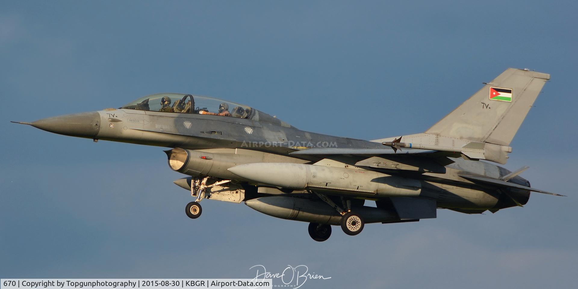 670, General Dynamics F-16BM Fighting Falcon C/N 62-107/M14-5, Jordanian F-16 landing at BGR
