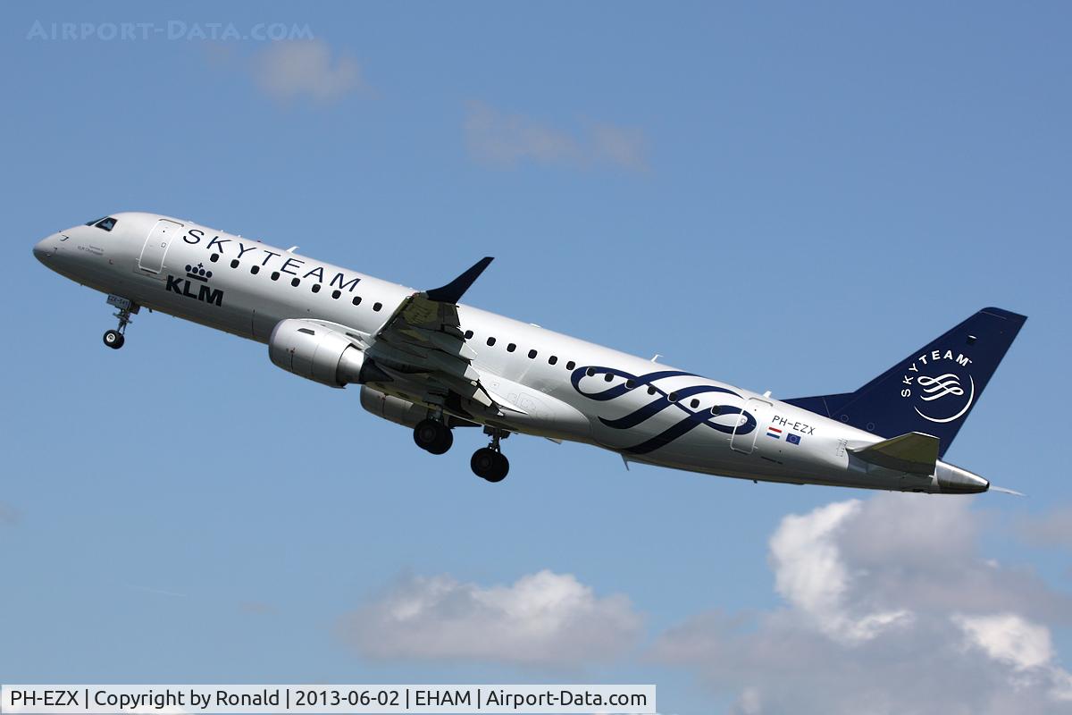 PH-EZX, 2012 Embraer 190LR (ERJ-190-100LR) C/N 19000545, at spl