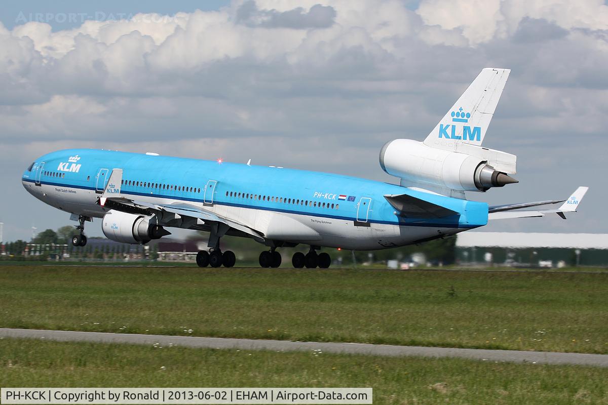 PH-KCK, 1997 McDonnell Douglas MD-11 C/N 48564, at spl