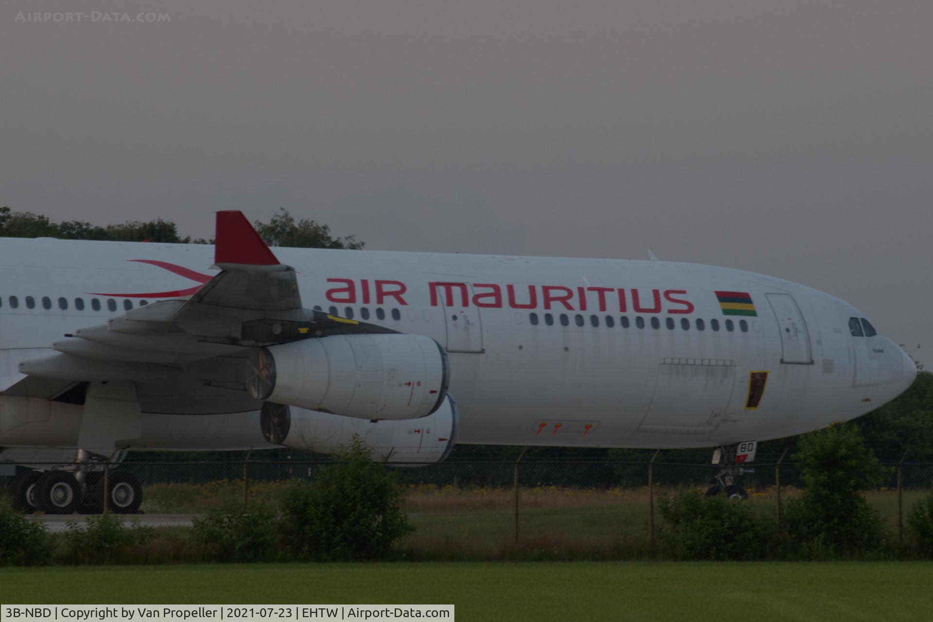 3B-NBD, 1997 Airbus A340-313 C/N 194, Air Mauritius Airbus A340-313 parked at Twente airport in wait for its demolition by Aircraft End-of-Life Solutions