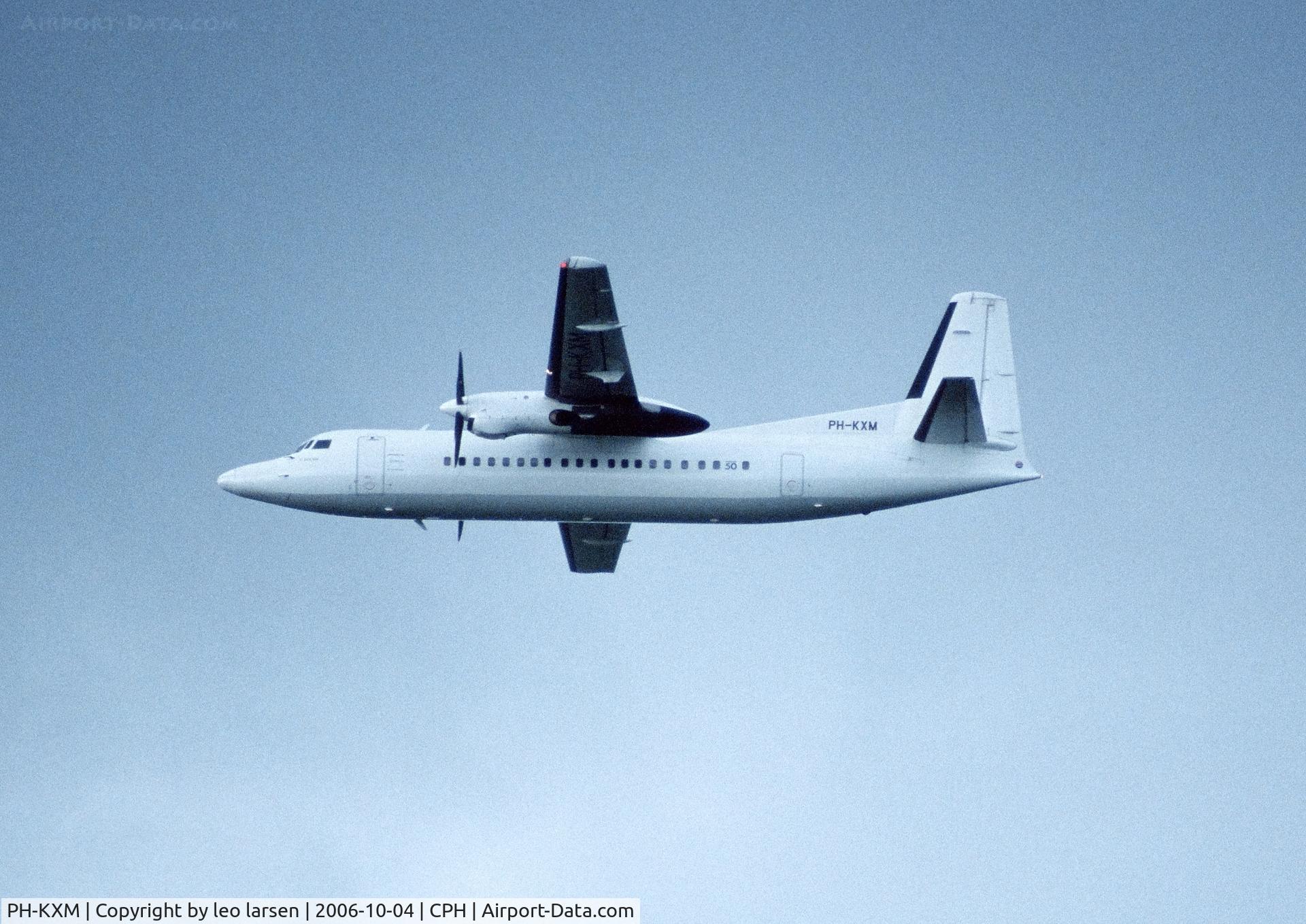 PH-KXM, 1992 Fokker 50 C/N 20252, Copenhagen 4.10.2006