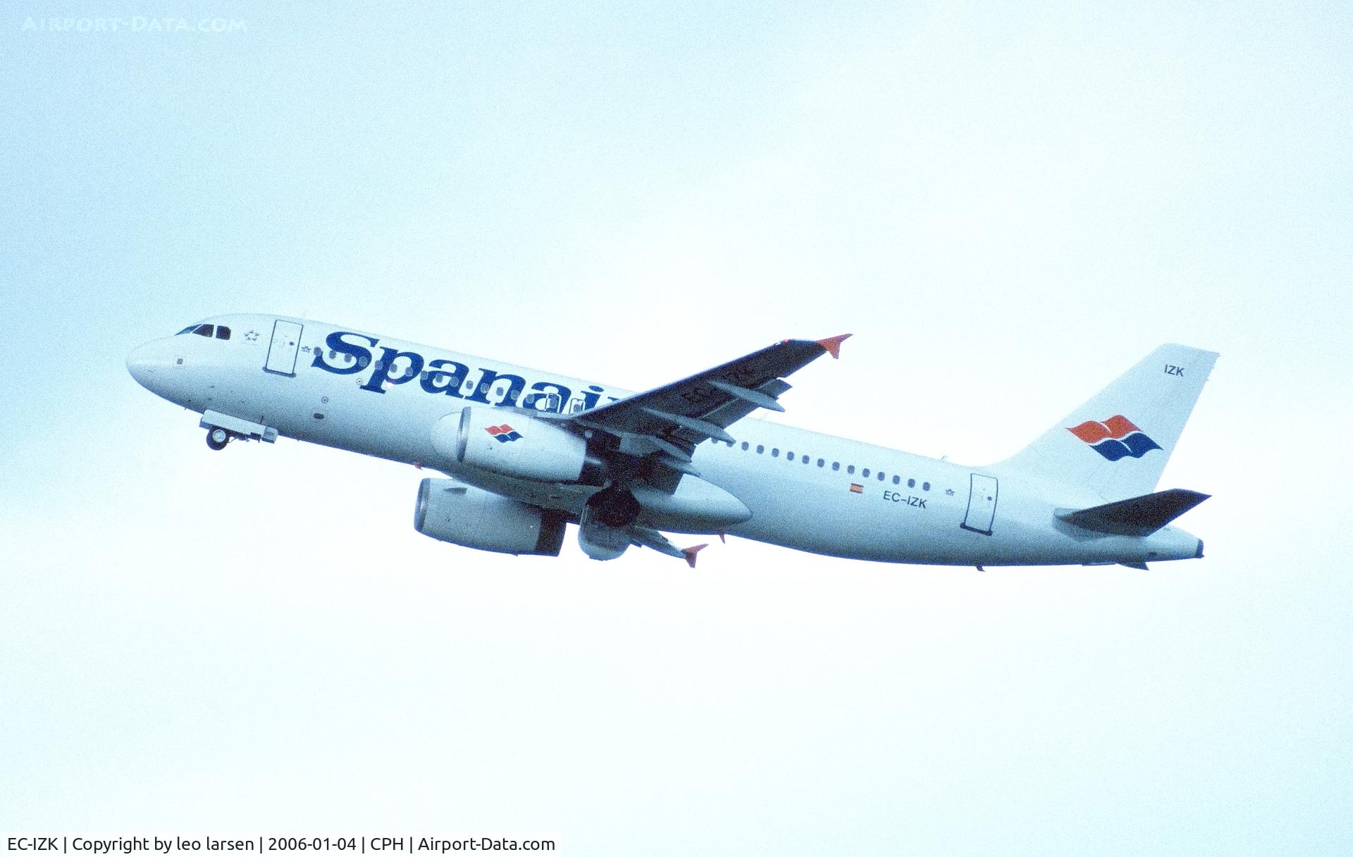 EC-IZK, 2004 Airbus A320-232 C/N 2223, Copenhagen 4.10.2006