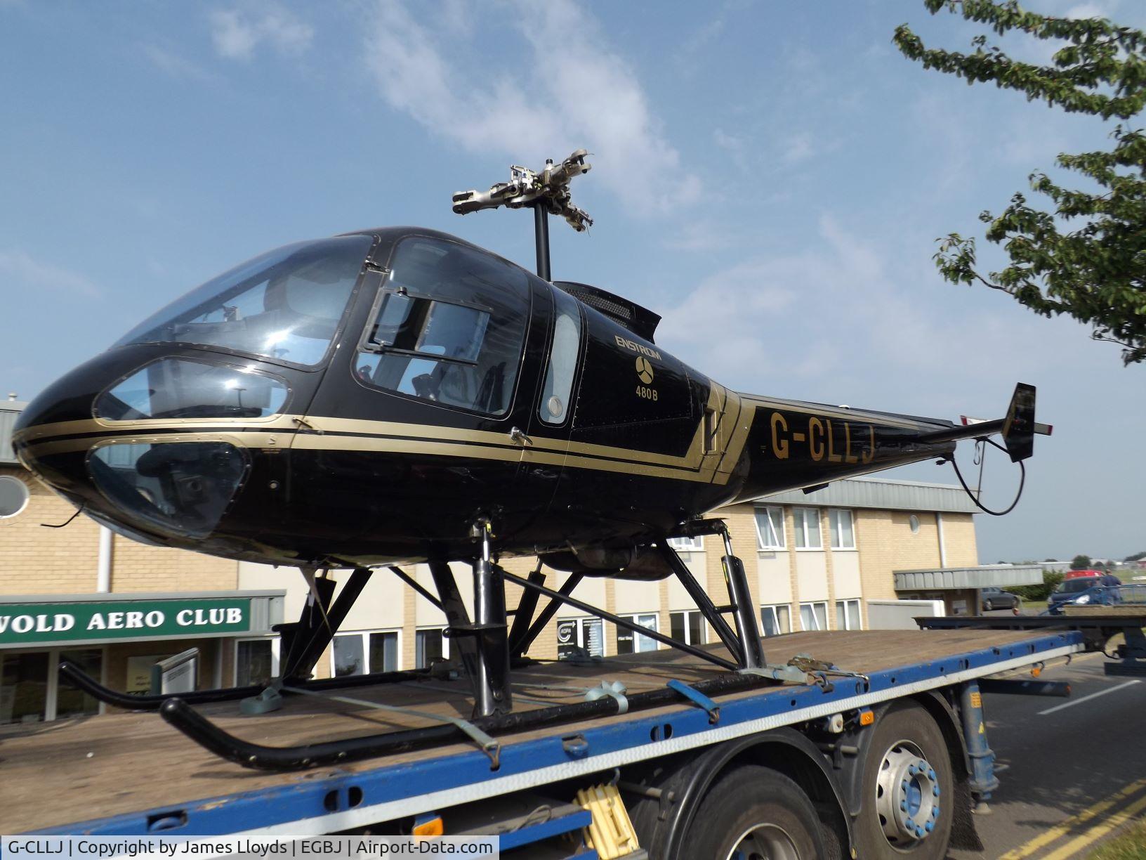 G-CLLJ, 2008 Enstrom 480B C/N 5128, Arriving by road