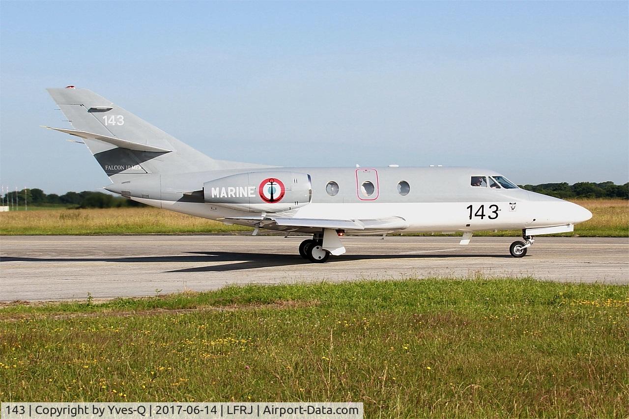 143, 1979 Dassault Falcon 10MER C/N 143, Dassault Falcon 10MER, Taxiing to holding point rwy 26, Landivisiau Naval Air Base (LFRJ)