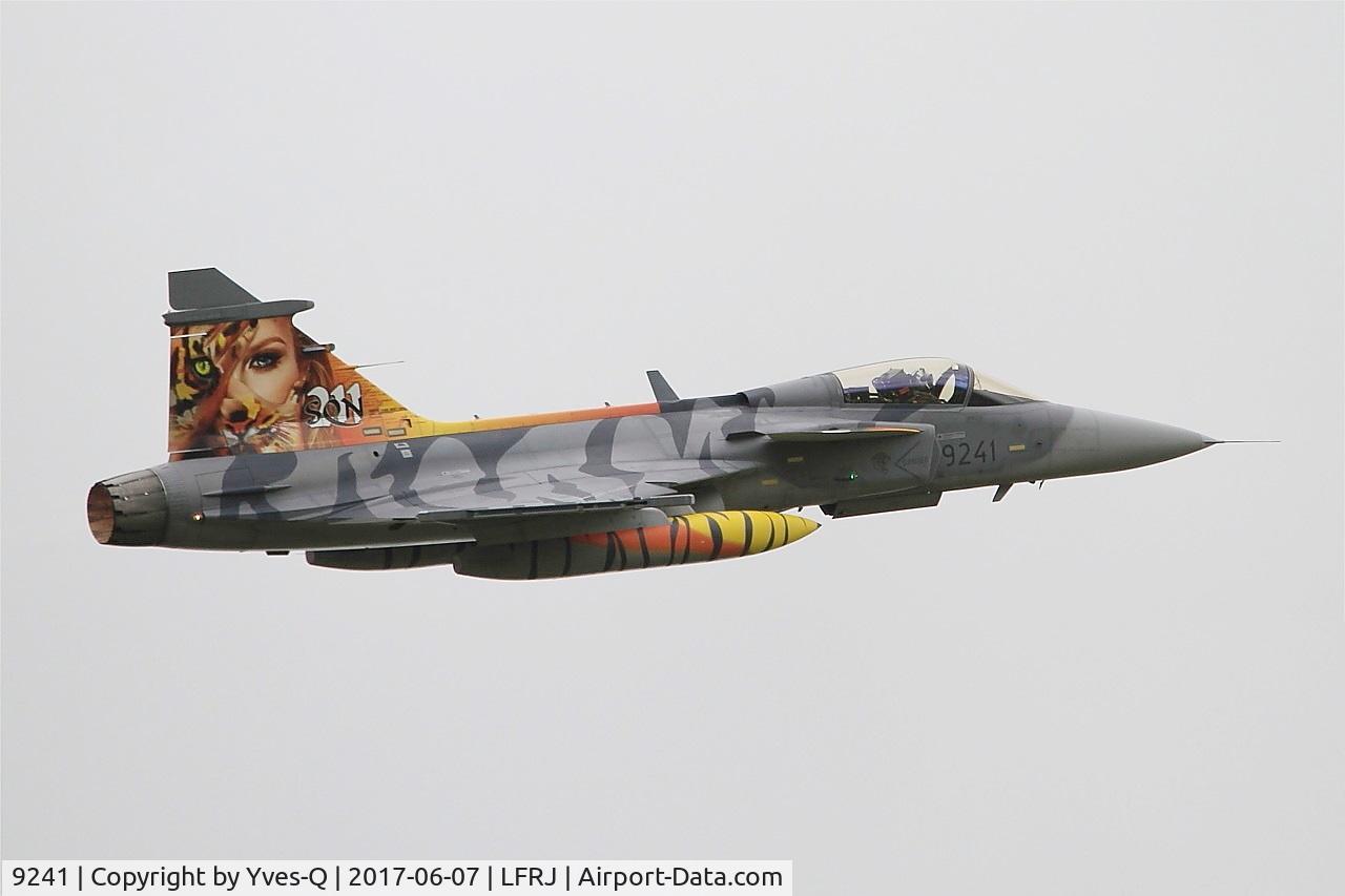 9241, Saab JAS-39C Gripen C/N 39241, Saab JAS-39C Gripen, Climbing from rwy 26, Landivisiau Naval Air Base (LFRJ) Tiger Meet 2017