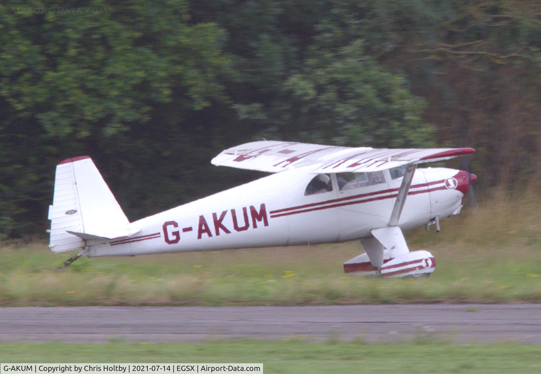 G-AKUM, 1948 Luscombe 8F Silvaire C/N 6452, 1948 Luscombe Silvaire taxiing after landing at its base at North Weald
