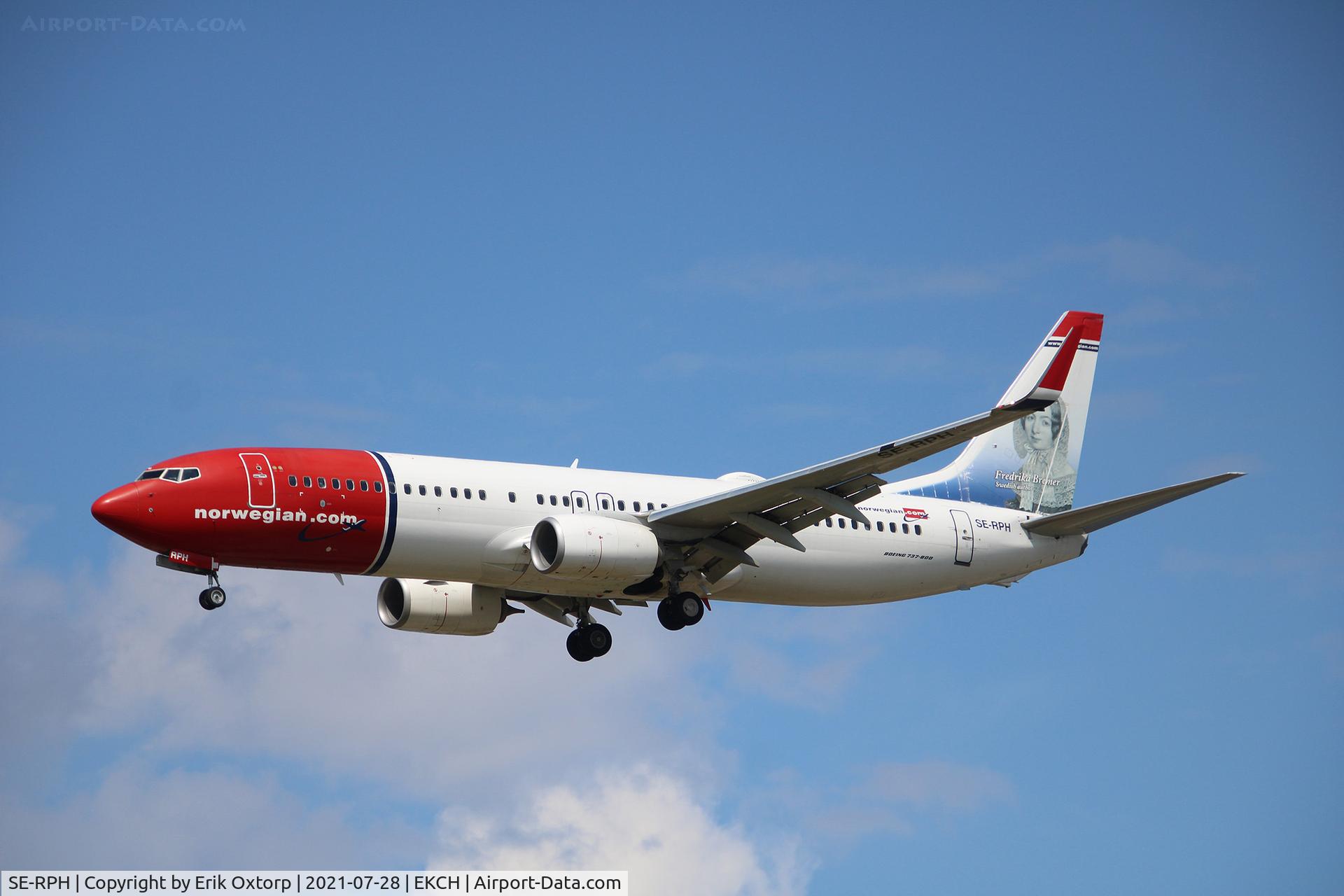 SE-RPH, 2016 Boeing 737-8JP C/N 42079, SE-RPH landing rw 22L