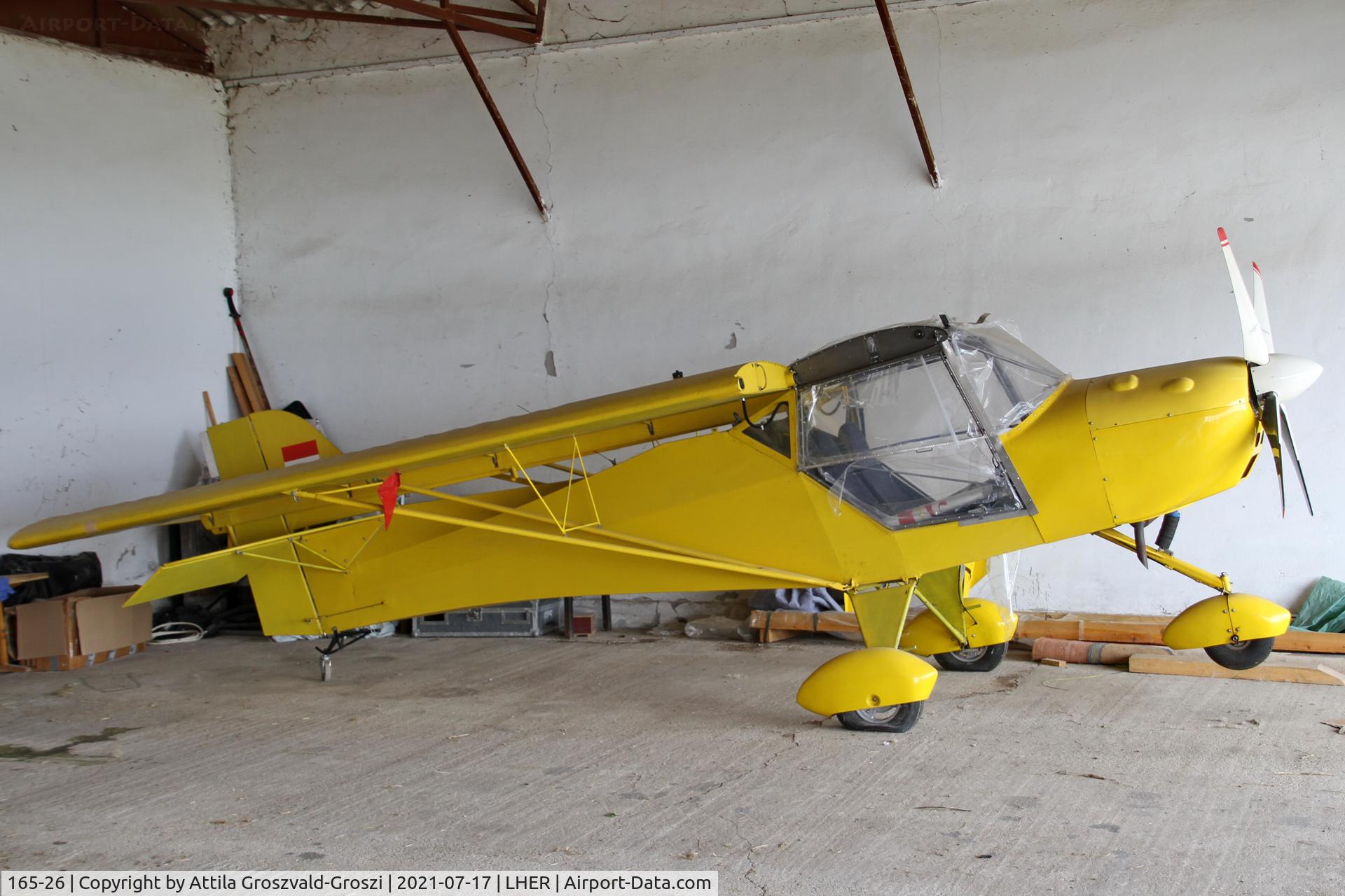 165-26, 2009 Halley Apollo Fox C/N 250309, LHER - Eger, Apollo Airport, Hungary