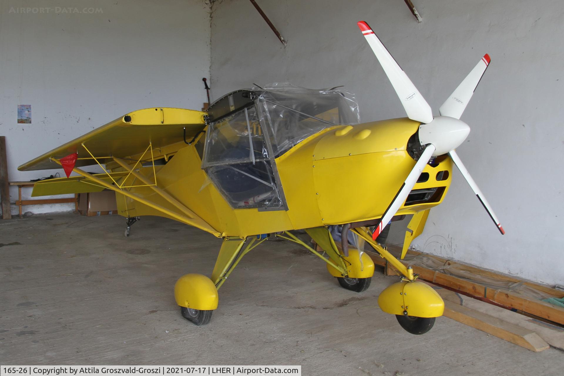 165-26, 2009 Halley Apollo Fox C/N 250309, LHER - Eger, Apollo Airport, Hungary