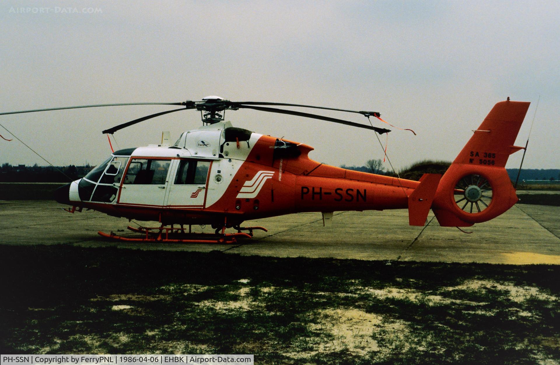 PH-SSN, Aérospatiale SA-365C-3 Dauphin 2 C/N 5056, Schreiner SA365C