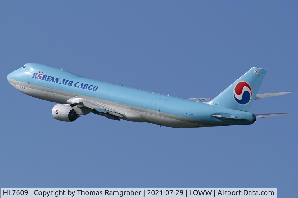 HL7609, 2012 Boeing 747-8HT/F C/N 37132, Korean Air Cargo Boeing 747-8HT(F)