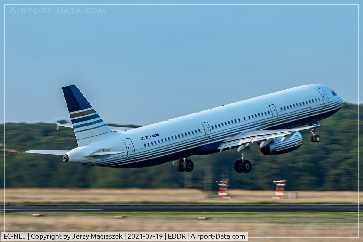 EC-NLJ, 2008 Airbus A321-231 C/N 3636, Airbus A321-231, c/n: 3636