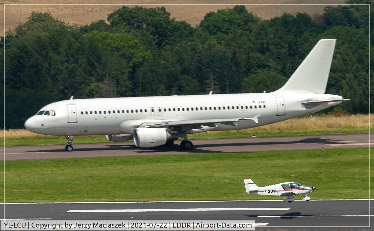 YL-LCU, 2002 Airbus A320-214 C/N 1762, Airbus A320-214, c/n: 1762