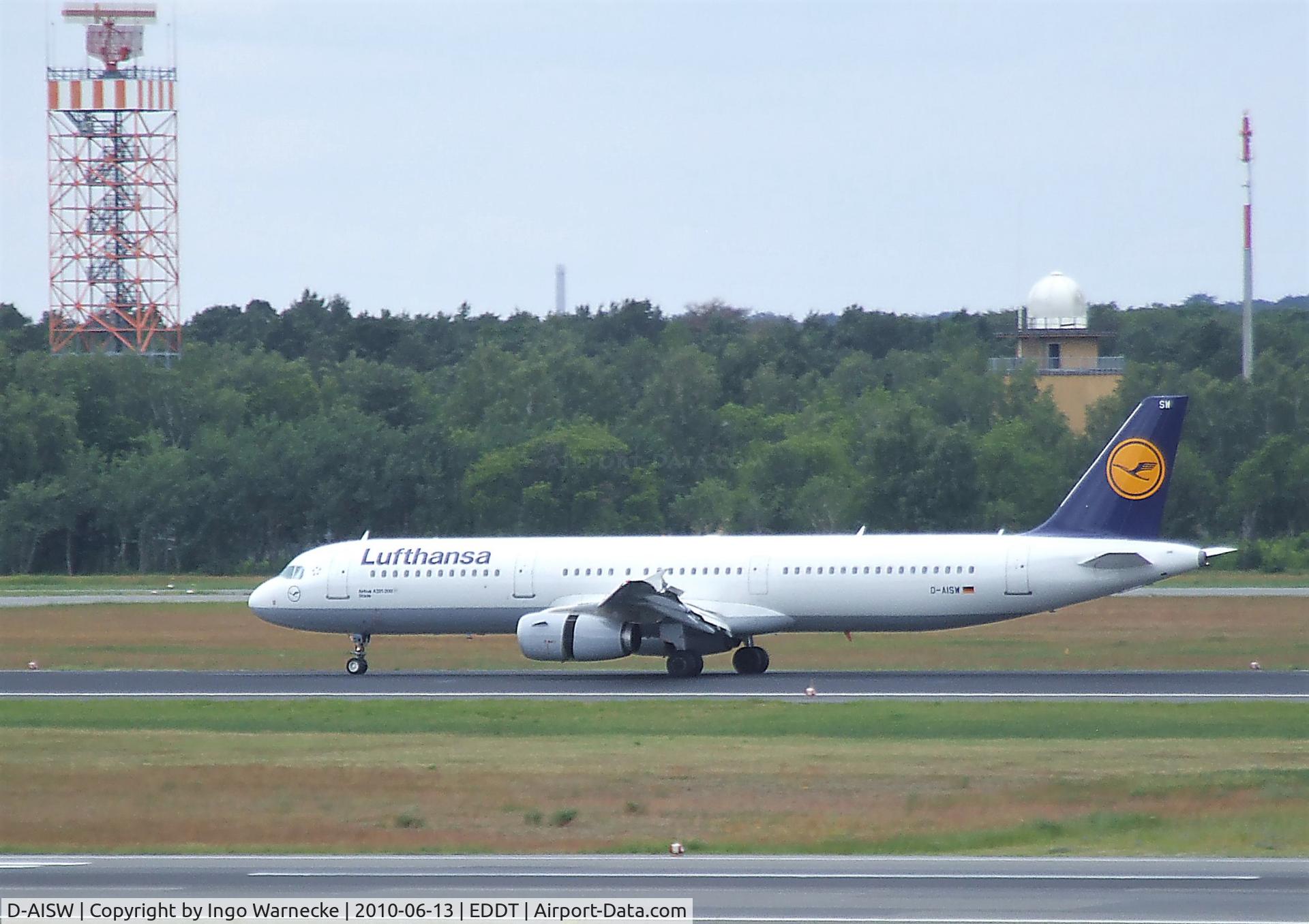 D-AISW, 2009 Airbus A321-231 C/N 4087, Airbus A321-231 of Lufthansa at Berlin/Tegel airport