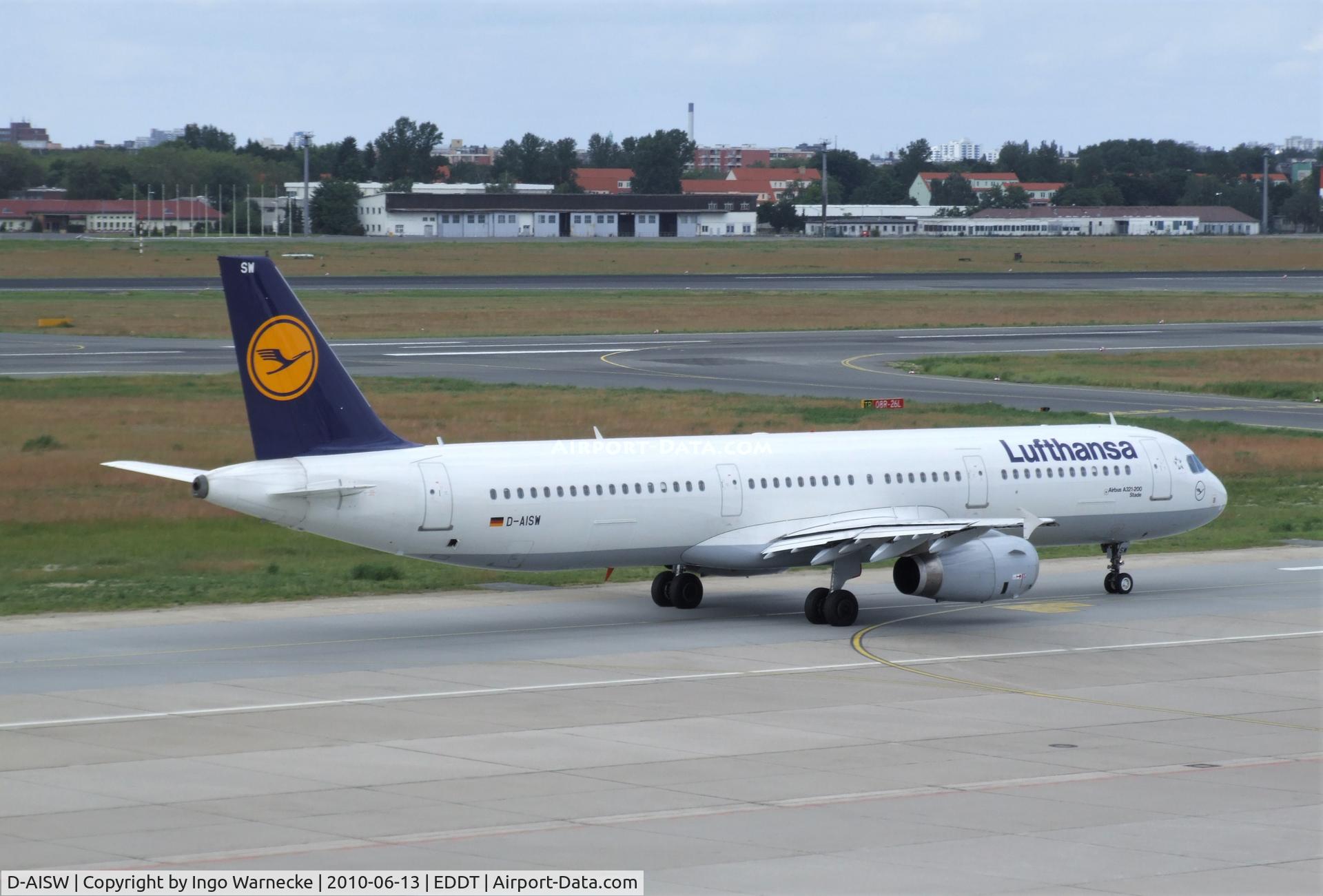D-AISW, 2009 Airbus A321-231 C/N 4087, Airbus A321-231 of Lufthansa at Berlin/Tegel airport