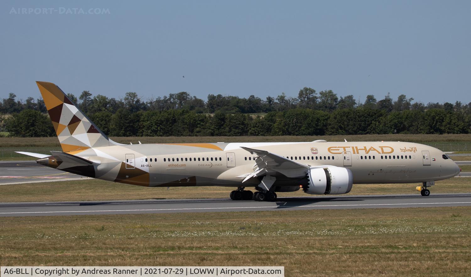 A6-BLL, 2017 Boeing 787-9 Dreamliner C/N 39656, Etihad Boeing 787