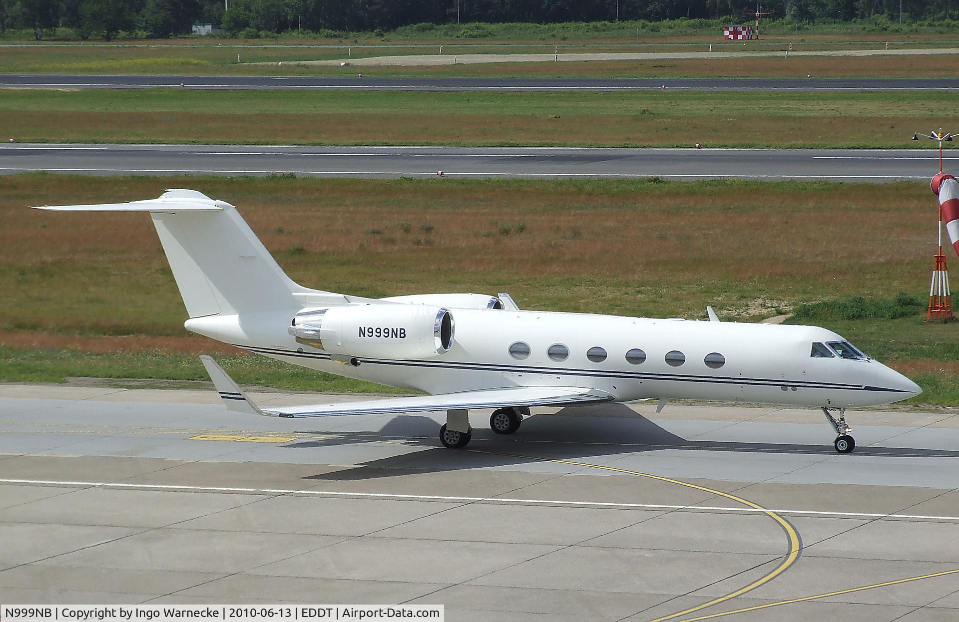 N999NB, Gulfstream Aerospace G-IV C/N 1234, Gulfstream Aerospace Gulfstream G IV at Berlin/Tegel airport