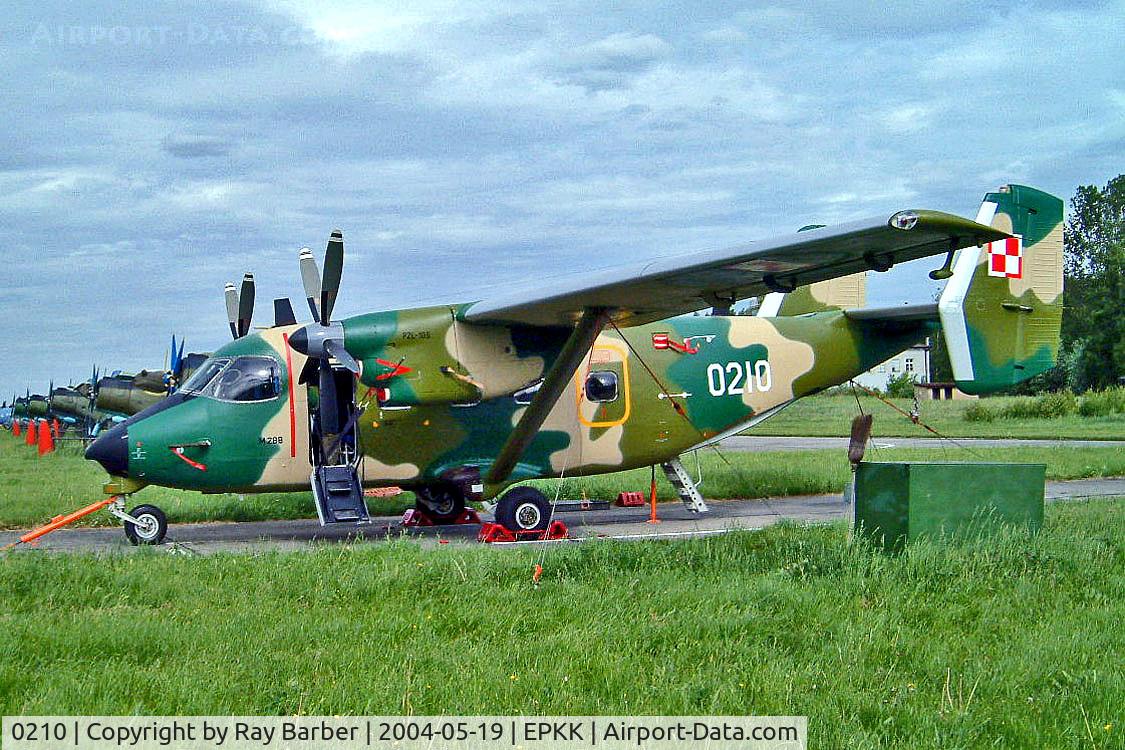 0210, PZL-Mielec M-28 Bryza BTDII C/N AJG002-10, 0210   PZL-Mielec M-28B-TDII Bryza I [AJG002-10] (Polish Air Force) Krakow-Balice~SP 19/05/2004