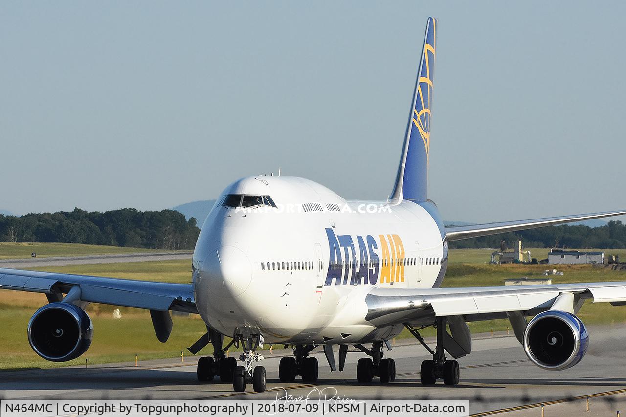 N464MC, 1992 Boeing 747-446 C/N 26341, GIANT56 Heavy taxing to RW34