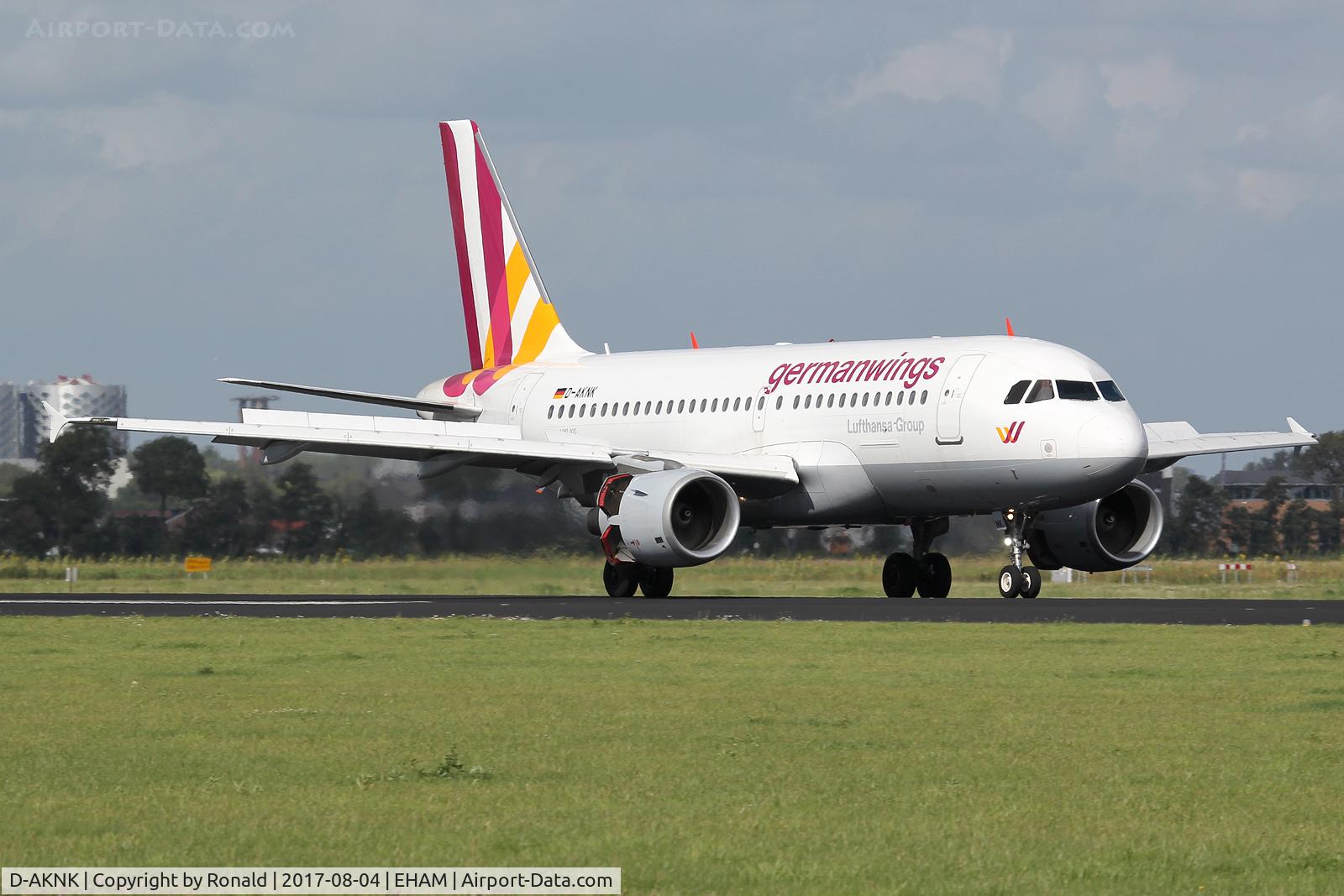 D-AKNK, 1999 Airbus A319-112 C/N 1077, at spl