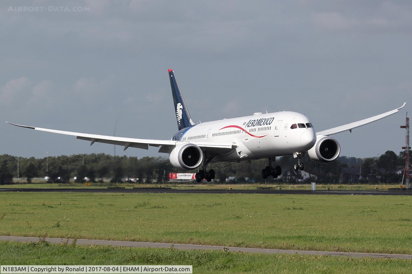 N183AM, 2016 Boeing 787-9 Dreamliner C/N 60285, at spl