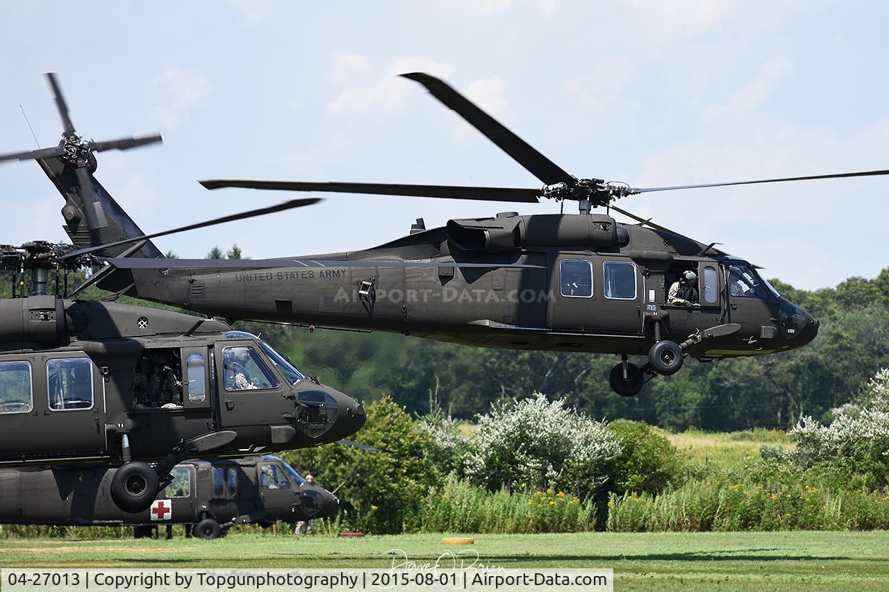 04-27013, Sikorsky UH-60L Black Hawk C/N Not found 04-27013, Media ship lift off