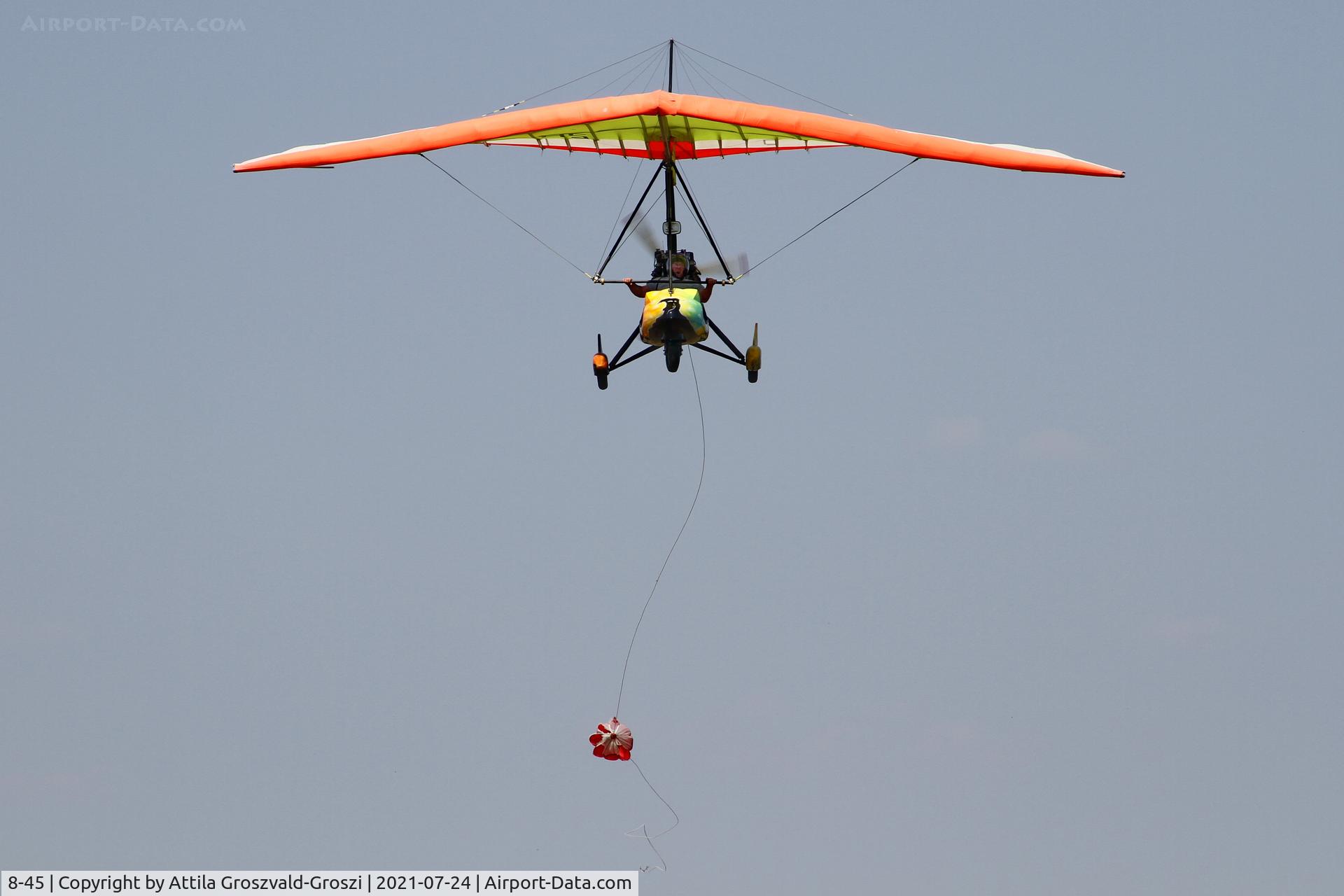 8-45, 2004 Halley Apollo CXMD Racer GT C/N 010804, Balatonfökajár Airport, Hungary