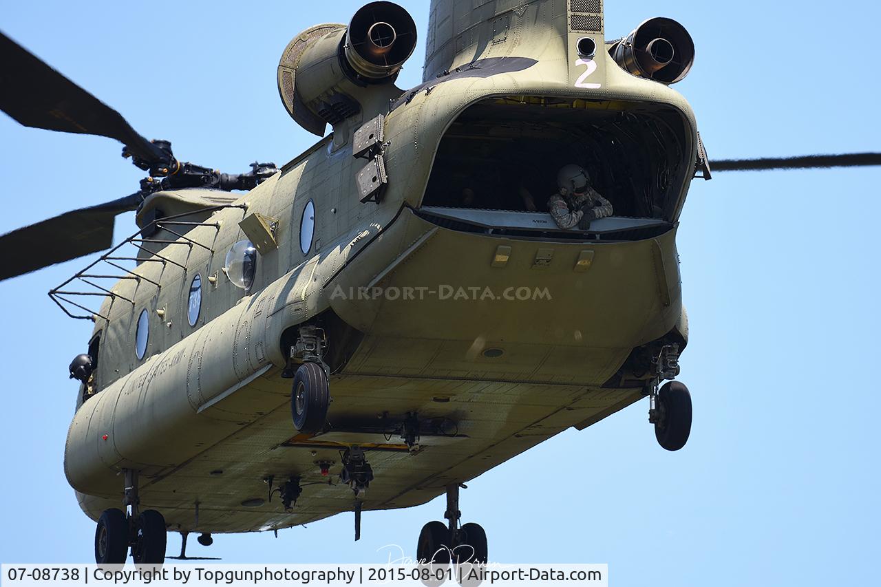07-08738, 2007 Boeing CH-47F Chinook C/N M.8738, Lifting off and making sure you clear everything near by