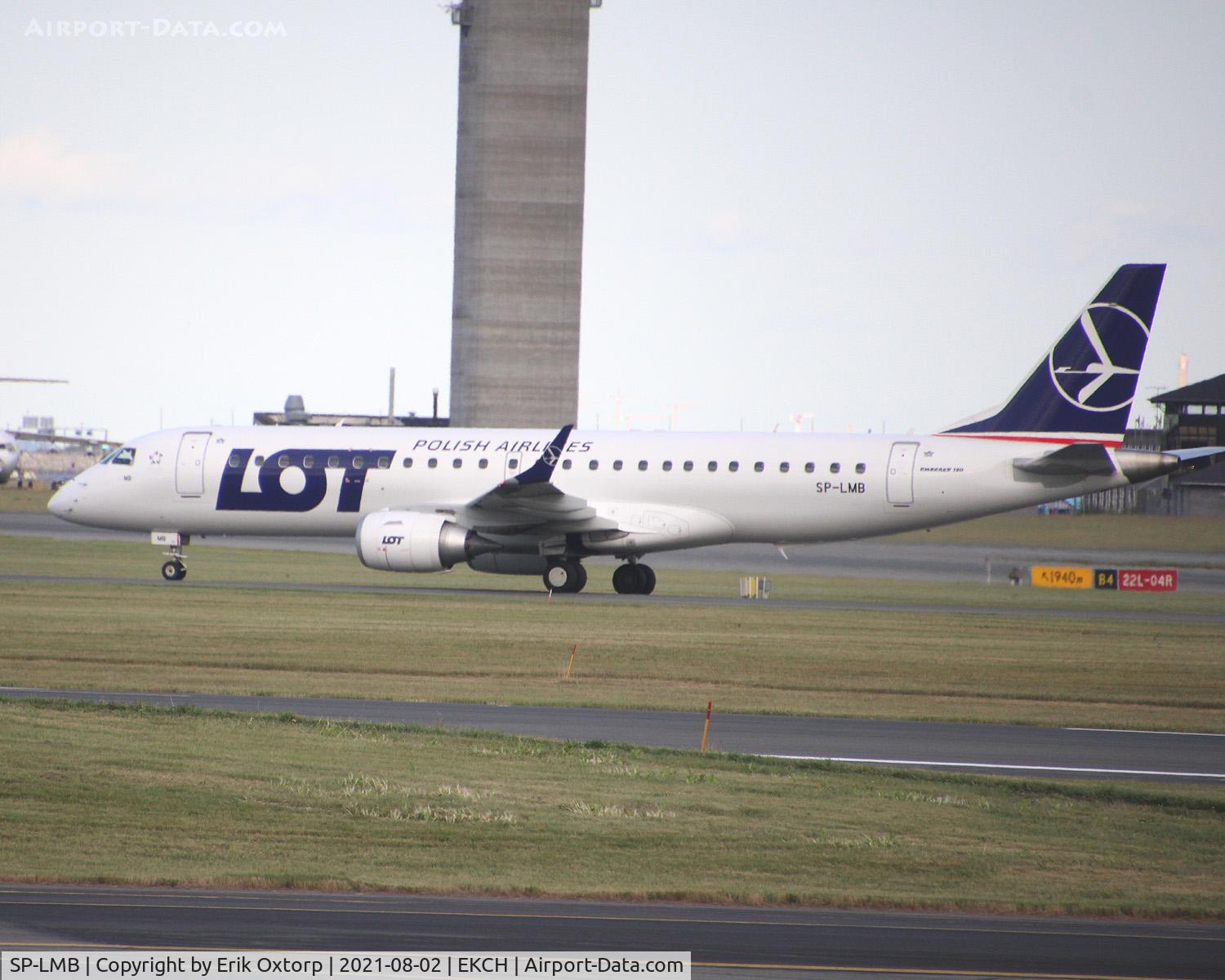 SP-LMB, 2018 Embraer ERJ-190STD (ERJ-190-100) C/N 19000762, SP-LMB landed rw 22L