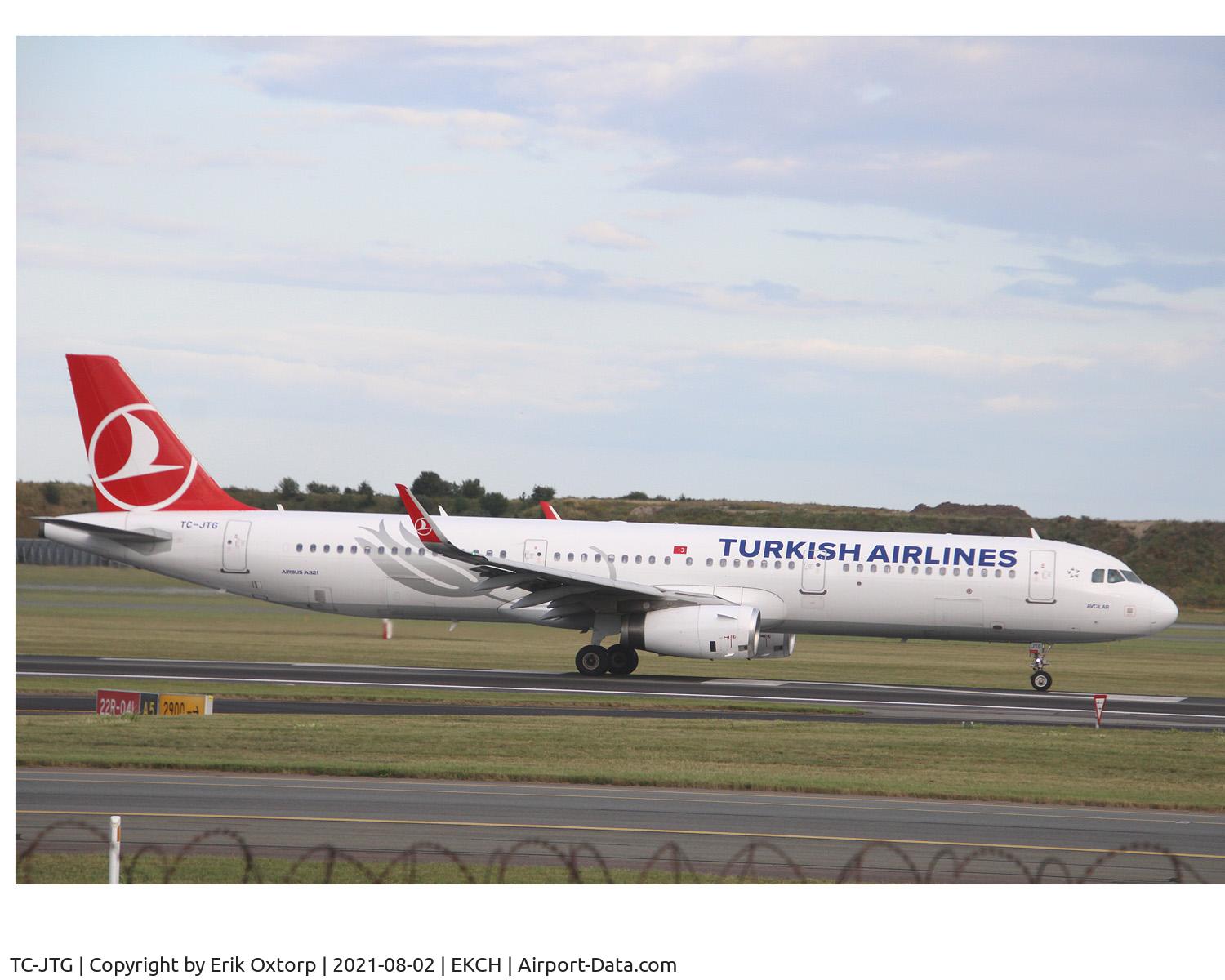 TC-JTG, 2016 Airbus A321-231 C/N 6990, TC-JTG taking off rw 22R