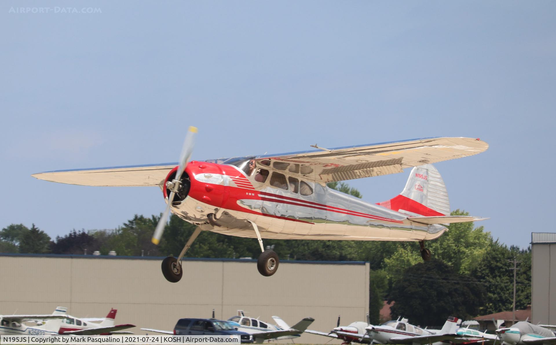 N195JS, 1960 Cessna 195B Businessliner C/N 16026, Cessna 195B