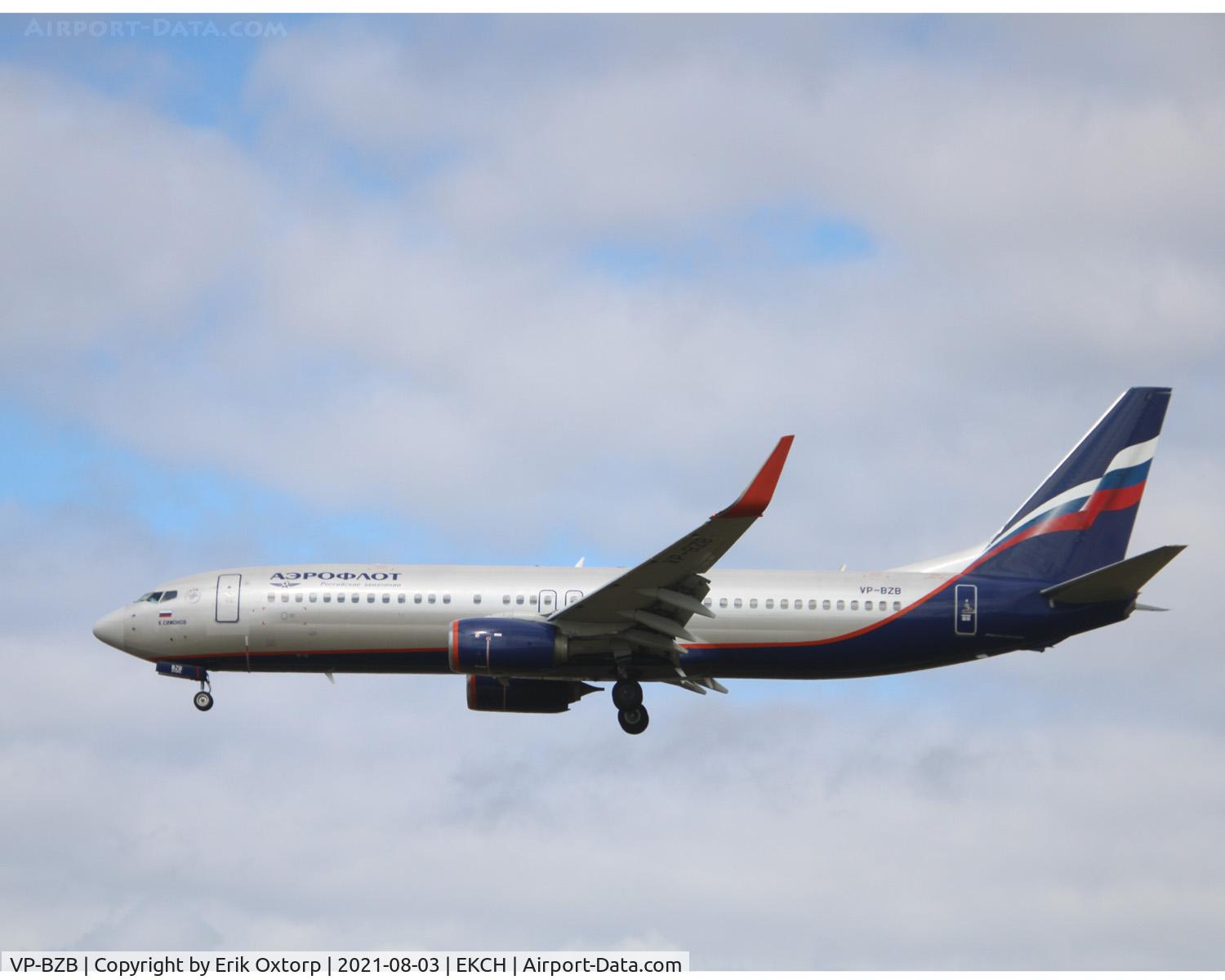 VP-BZB, 2014 Boeing 737-8LJ C/N 41199, VP-BZB landing rw 22L