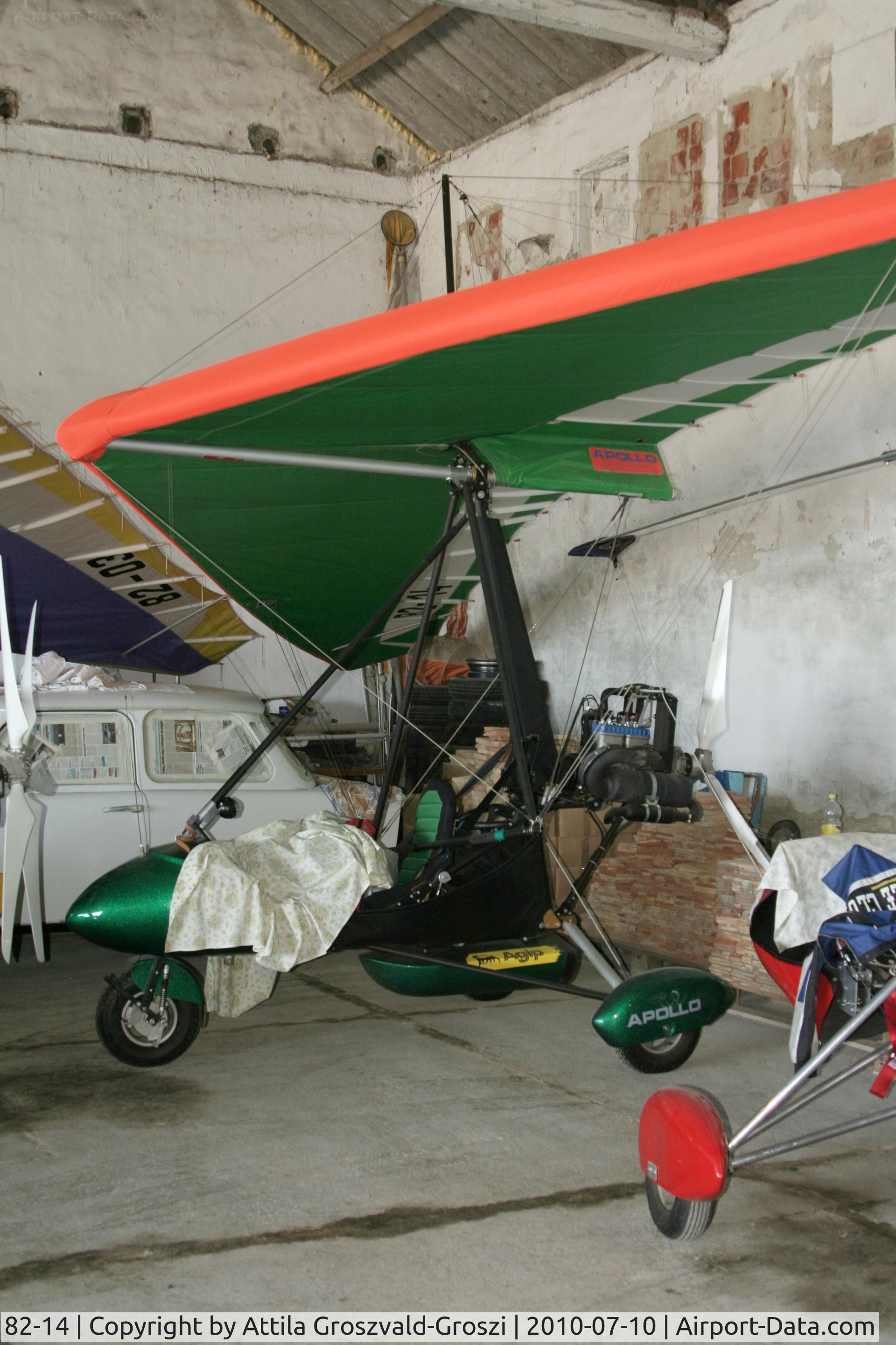82-14, 1998 Halley Apollo CX-M Racer GT C/N A-280698, Balatonfökajár Airport, Hungary