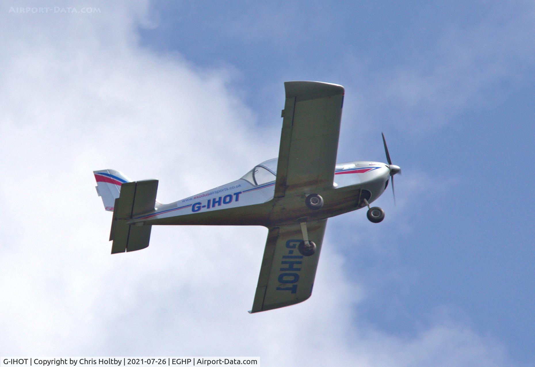 G-IHOT, 2004 Cosmik EV-97 TeamEurostar UK C/N 2007, Just taken off from Popham