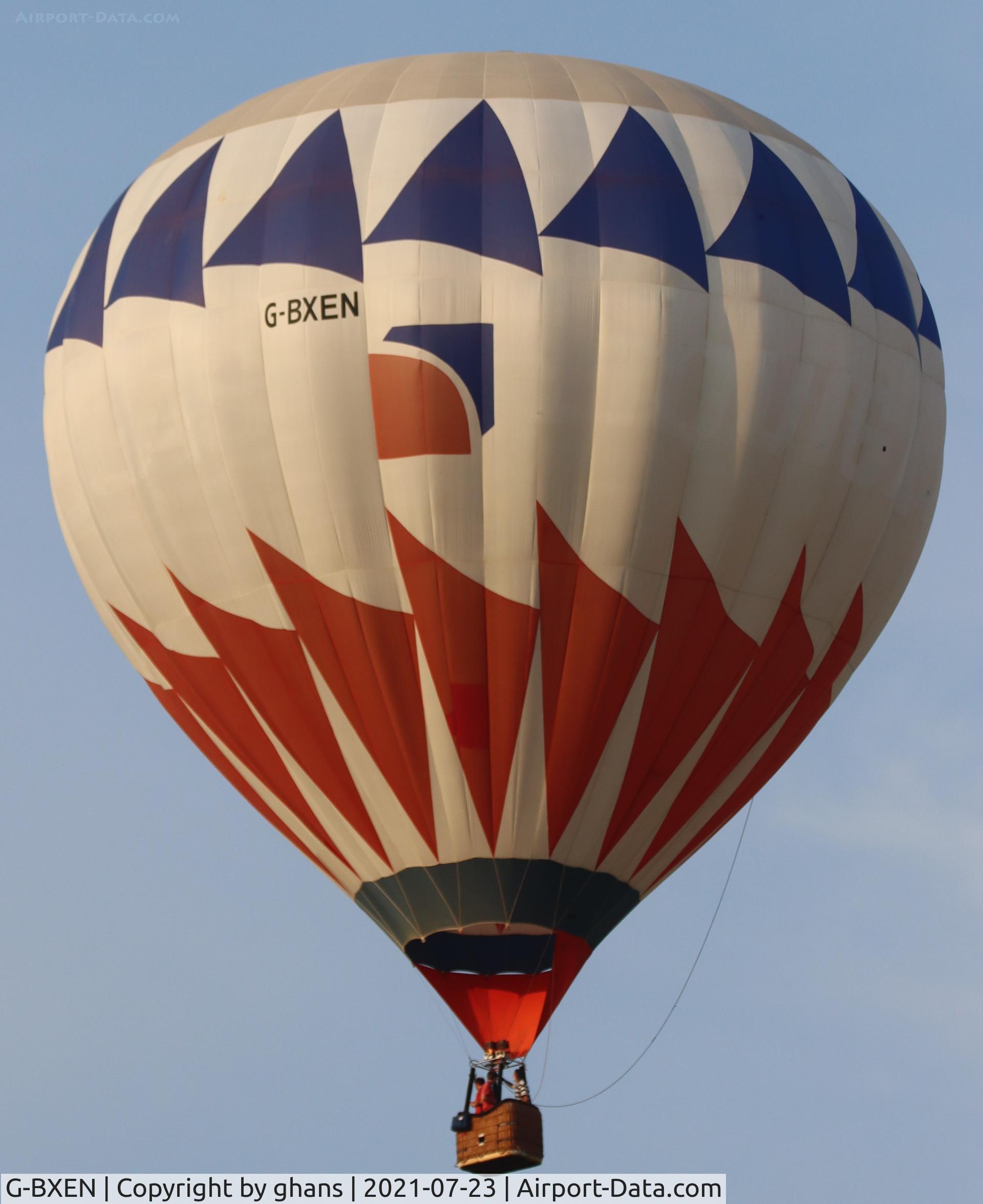 G-BXEN, Cameron Balloons N-105 C/N 10288, @ Chambley