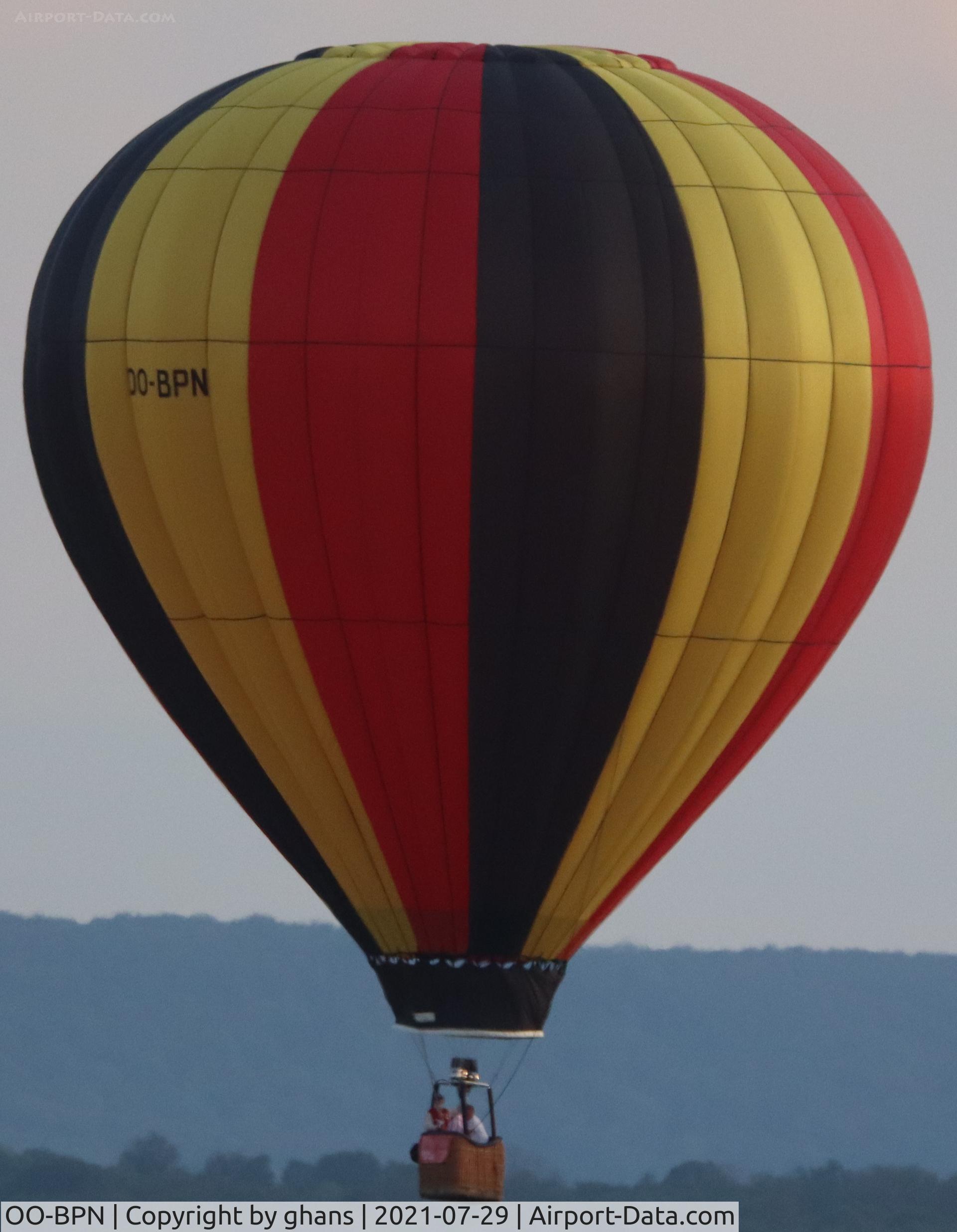 OO-BPN, 2015 Libert L.2200 C/N 341/065, @ Chambley