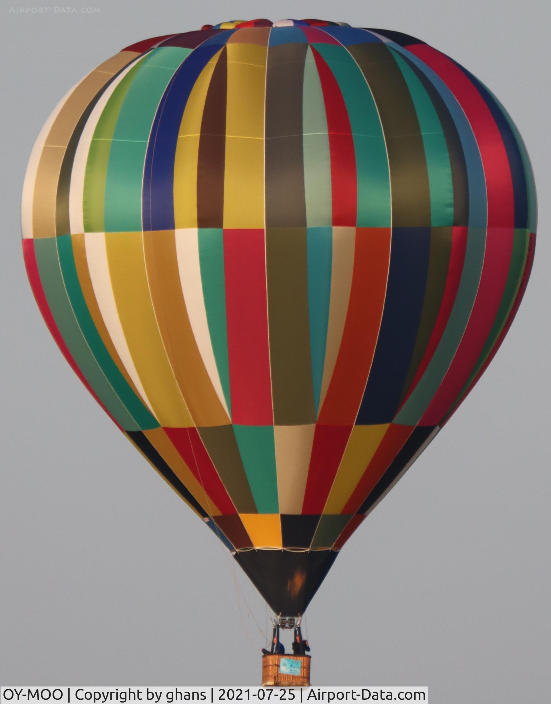 OY-MOO, 2014 Cameron Balloons C-90 C/N 11631, @ Chambley