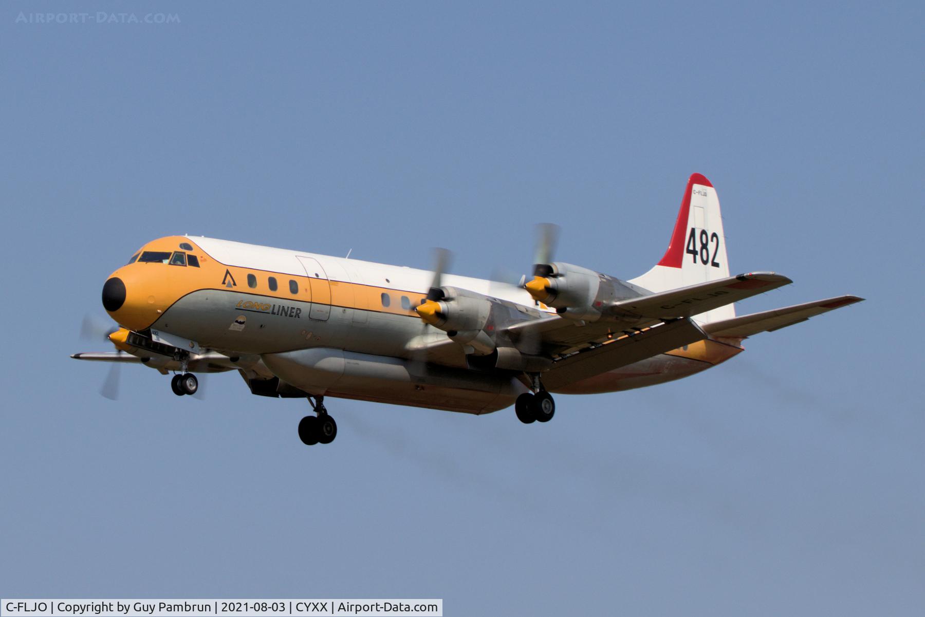 C-FLJO, Lockheed L-188C Electra C/N 1103, Landing on 25