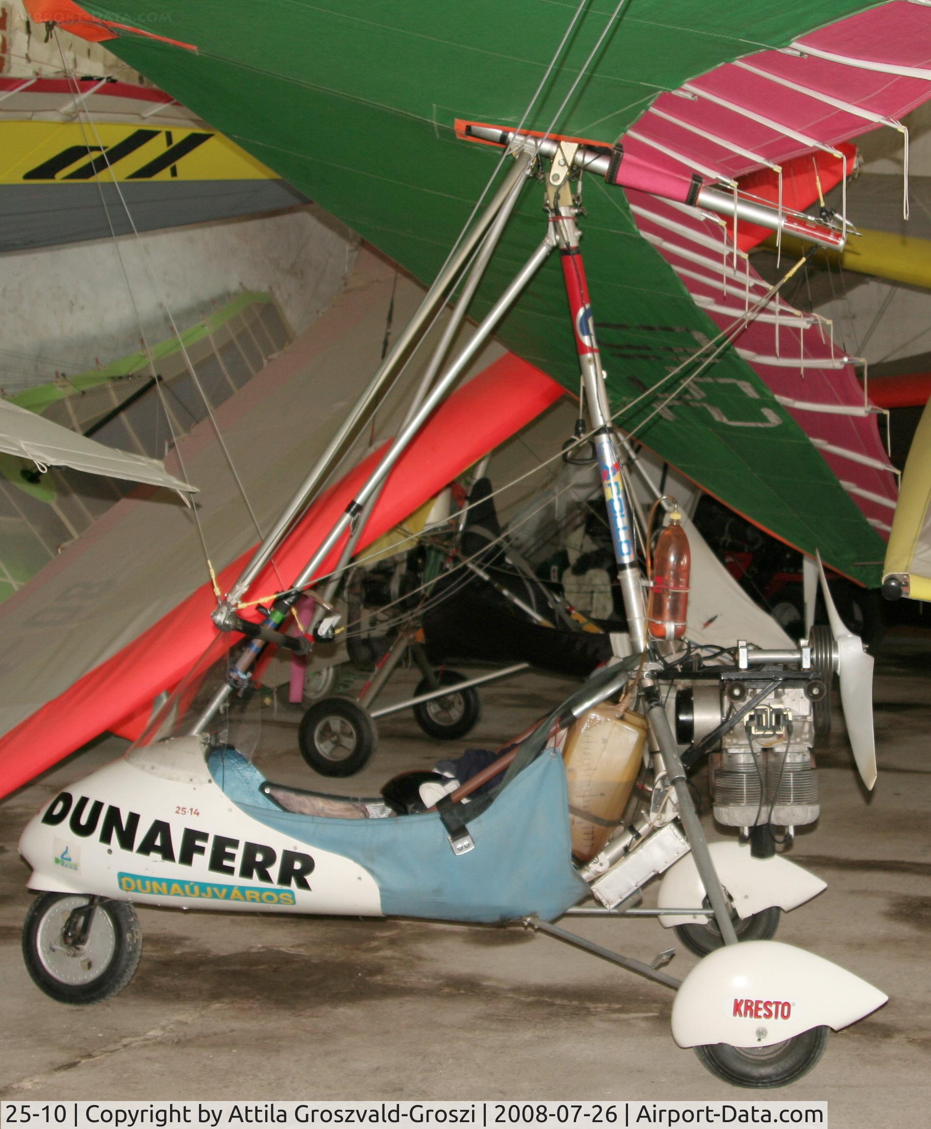 25-10, 1992 Halley Apollo C-14 Racer GT C/N 010192, Balatonfökajár Airport, Hungary